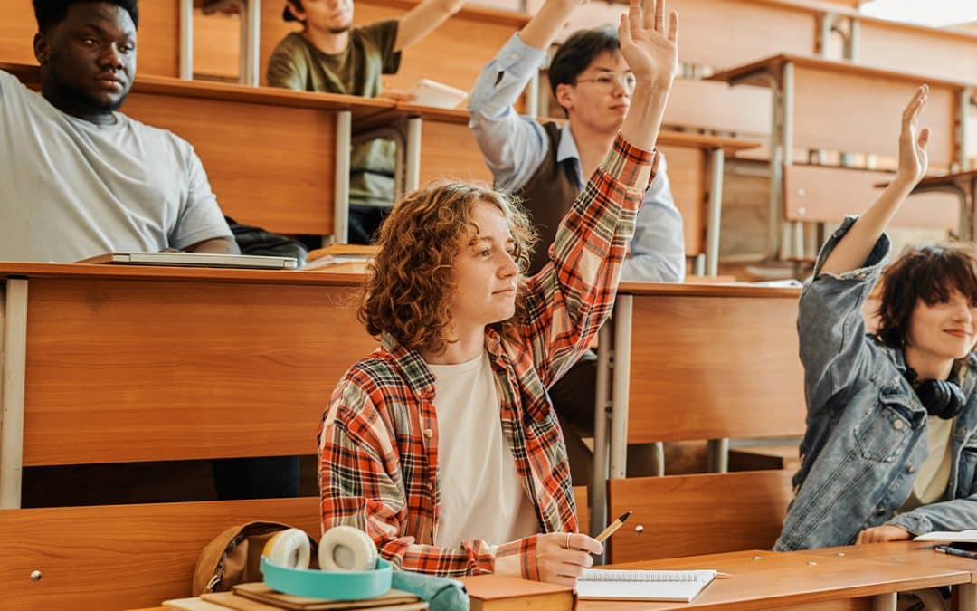 How to Start an Argumentative Essay with Strong Examples