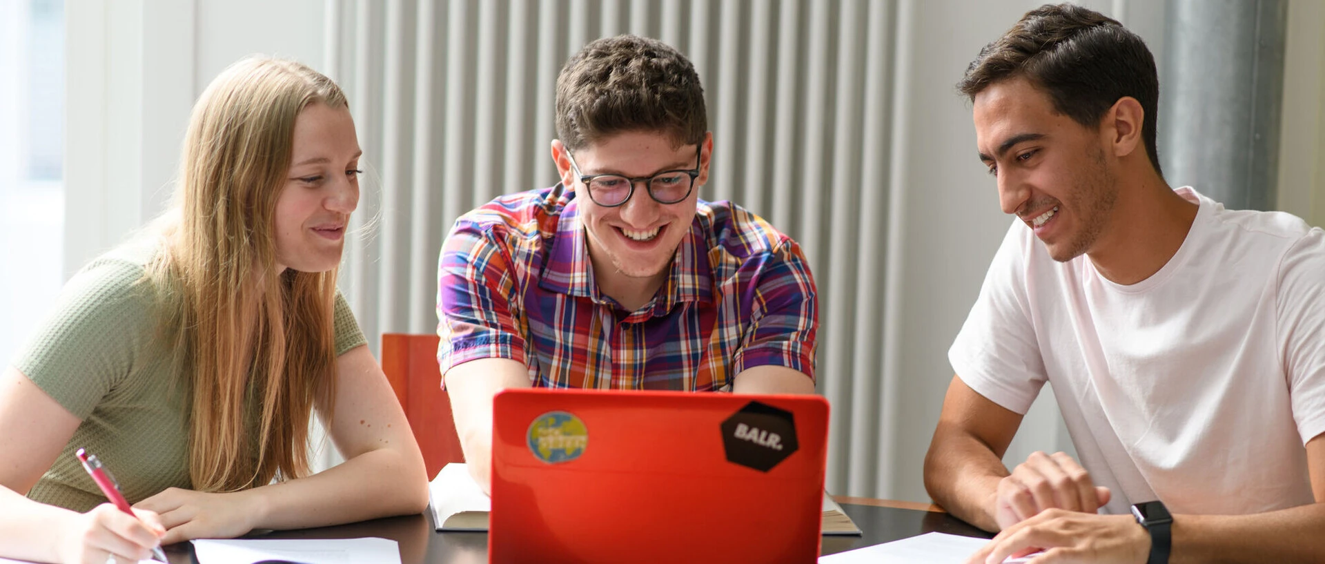 How to Write a Personal Essay with Impact and Clarity